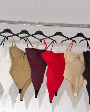 0436030 Body tipo corset zara