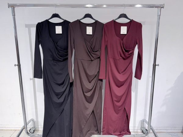 0427200 vestido corte midi licra fría Zara