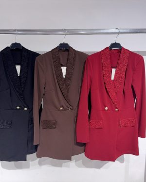 0432390 blazers Mono con borde de encaje
