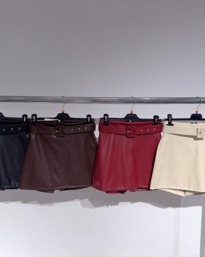 037540 falda pantalón polipiel con cinturón