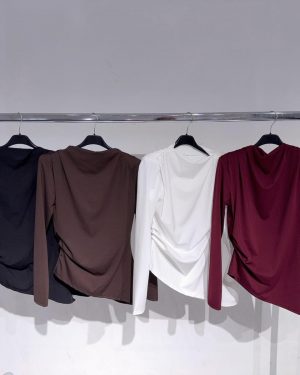 0428420 blusa hombreras licra fría asimétrica