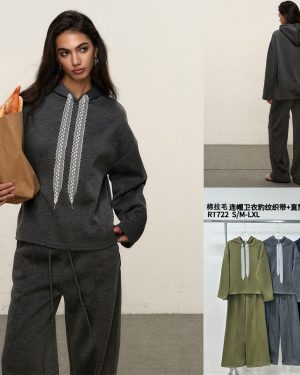 RT722 chandal sudadera con detalle de encaje