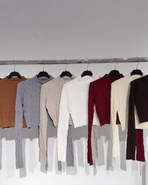 051410 Top cuello alto grabado cuadros