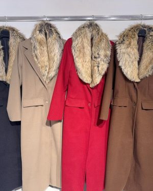 0130930 Abrigo de paño con pelo Zara