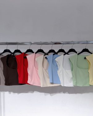 0333940 top corto licra fría Zara