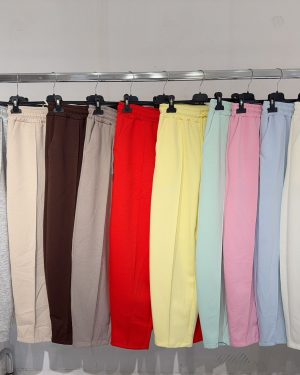 0222630 Pantalon chándal viral Zara