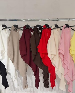 0114830 Blusa cuello alto asimétrica