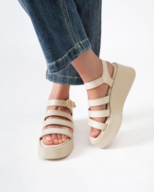 TC87 Sandalia tiras plataforma