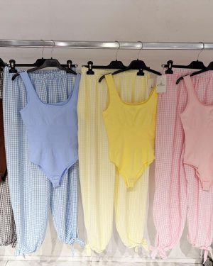 0141860 Pantalón cuadros puño de atar