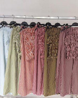 0142750 Conjunto de rayas top fruncido
