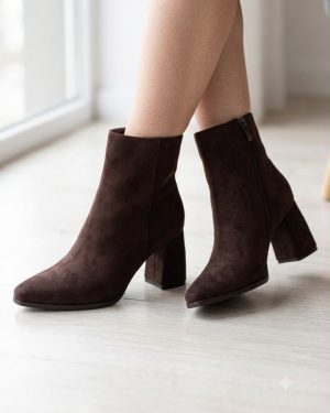 YY133 Botin tacón ancho