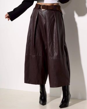 0197290 Pantalón polipiel cinturon Zara