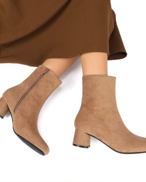 JJ619 Botín tacón bajo Zara