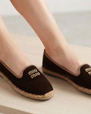 MT153  zapato terciopelo MiuMiu