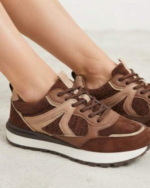 TT445 Deportivas detalle brillo