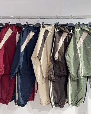 0122260 Conjunto  cortavientos chaqueta