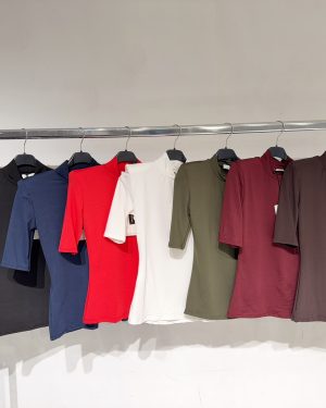 03950 camiseta hombreras cuello subido